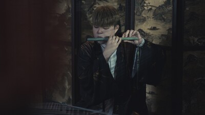 难哄   世界是凌晨三点的梦游