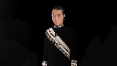 樹澇河畔的戀人(電影《攆山隊》插曲)