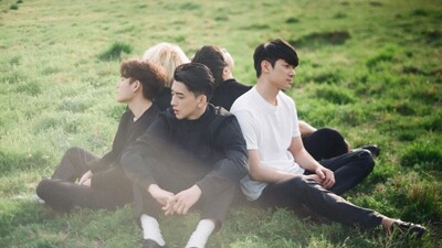 봉춤을 추네 (跳钢管舞)